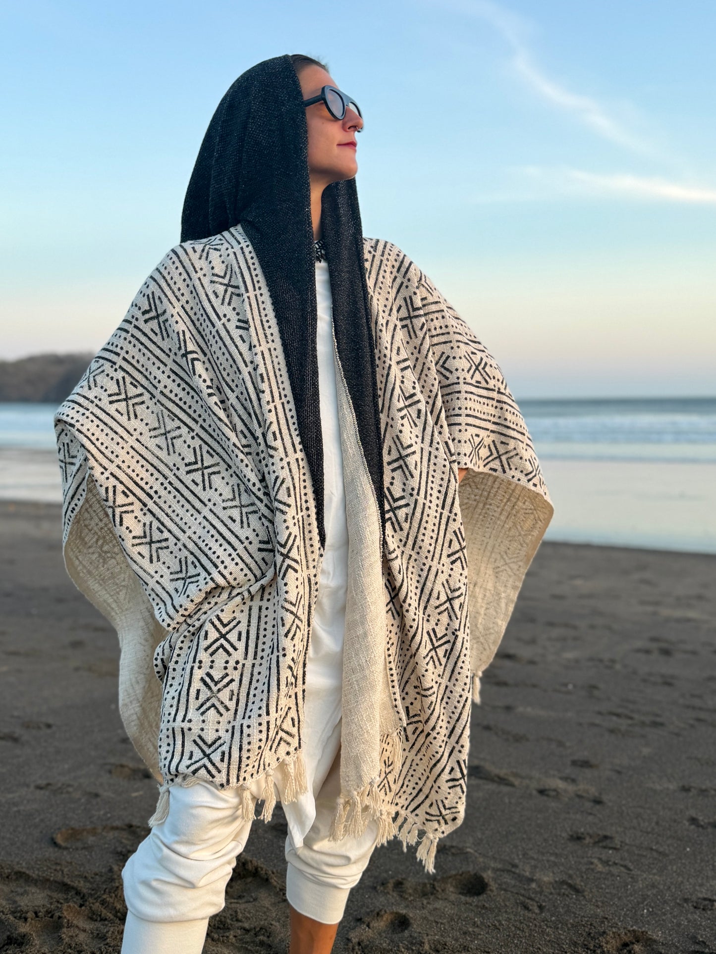 Enam Nomad Cape | White | Her