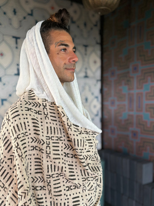 Viento | Nomad Cape | Him