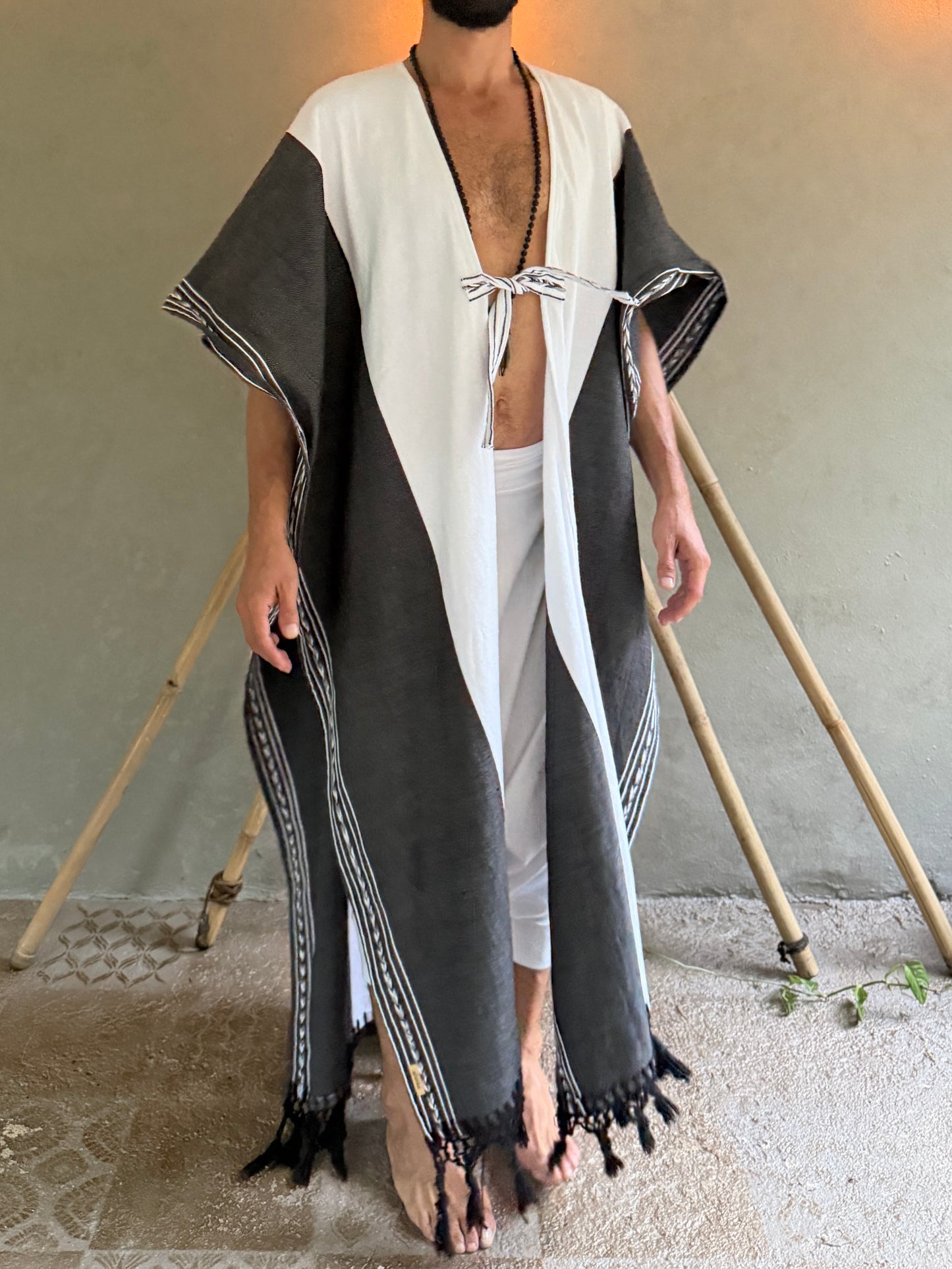 Etera | Handwoven Poncho | Him