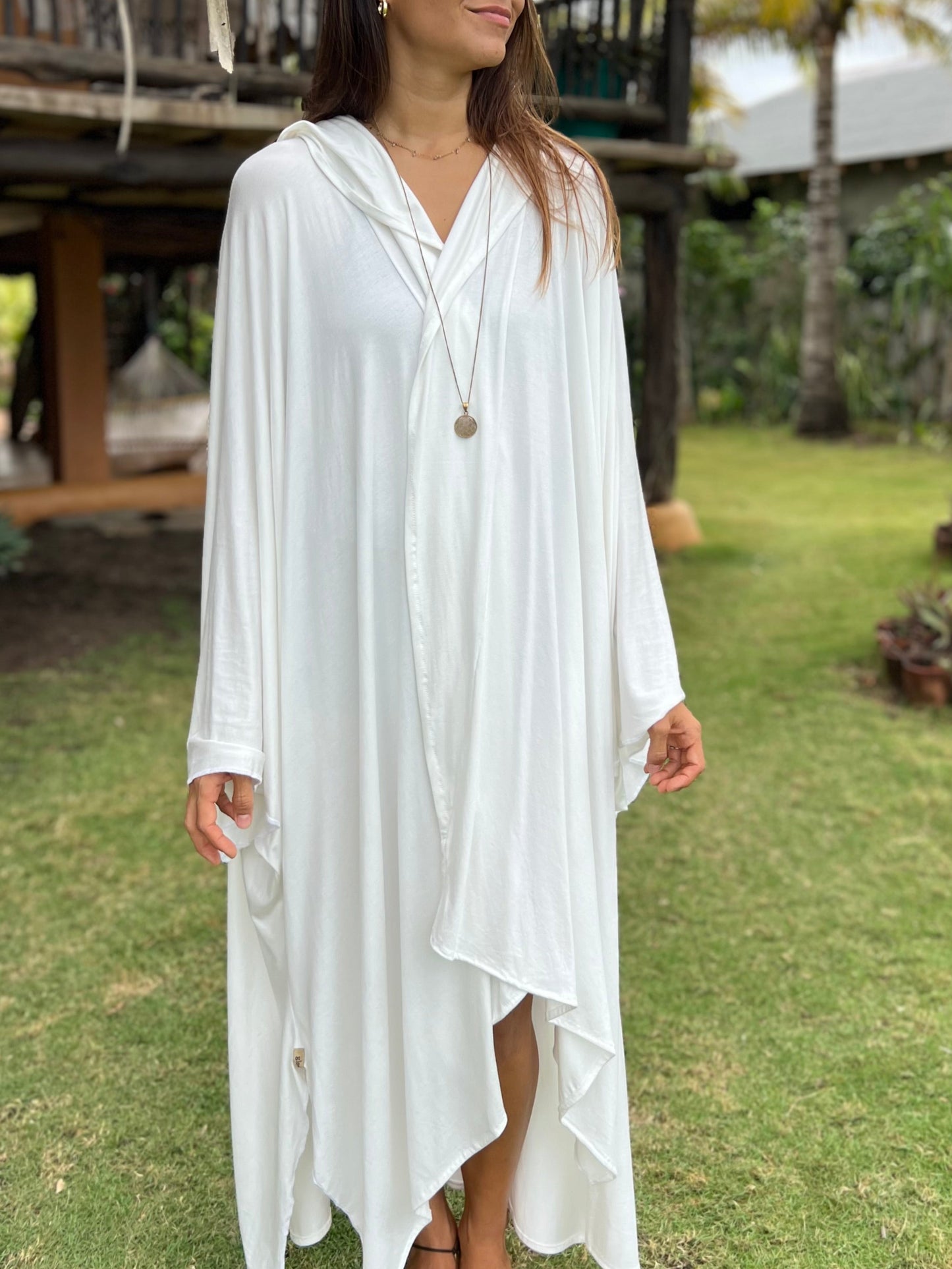 Glorka white hooded cardigan
