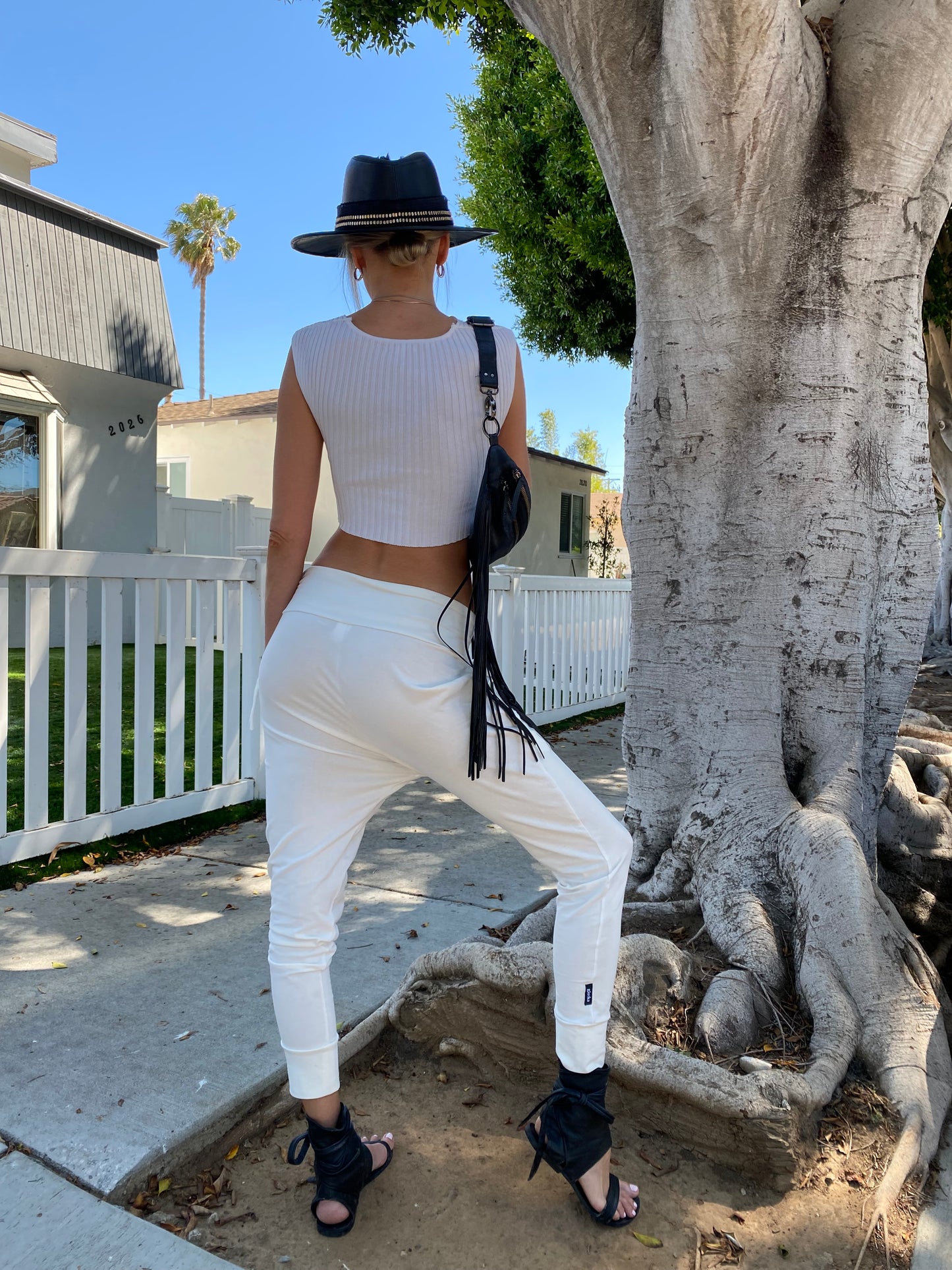 White Skinny Wander Pant | Her