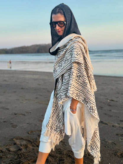 Enam Nomad Cape | Charcoal | Her