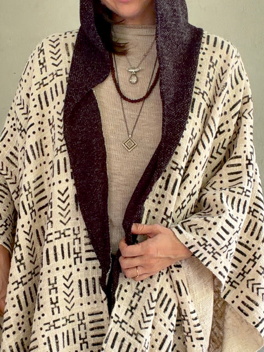 Viento Nomad Cape | Charcoal | Him