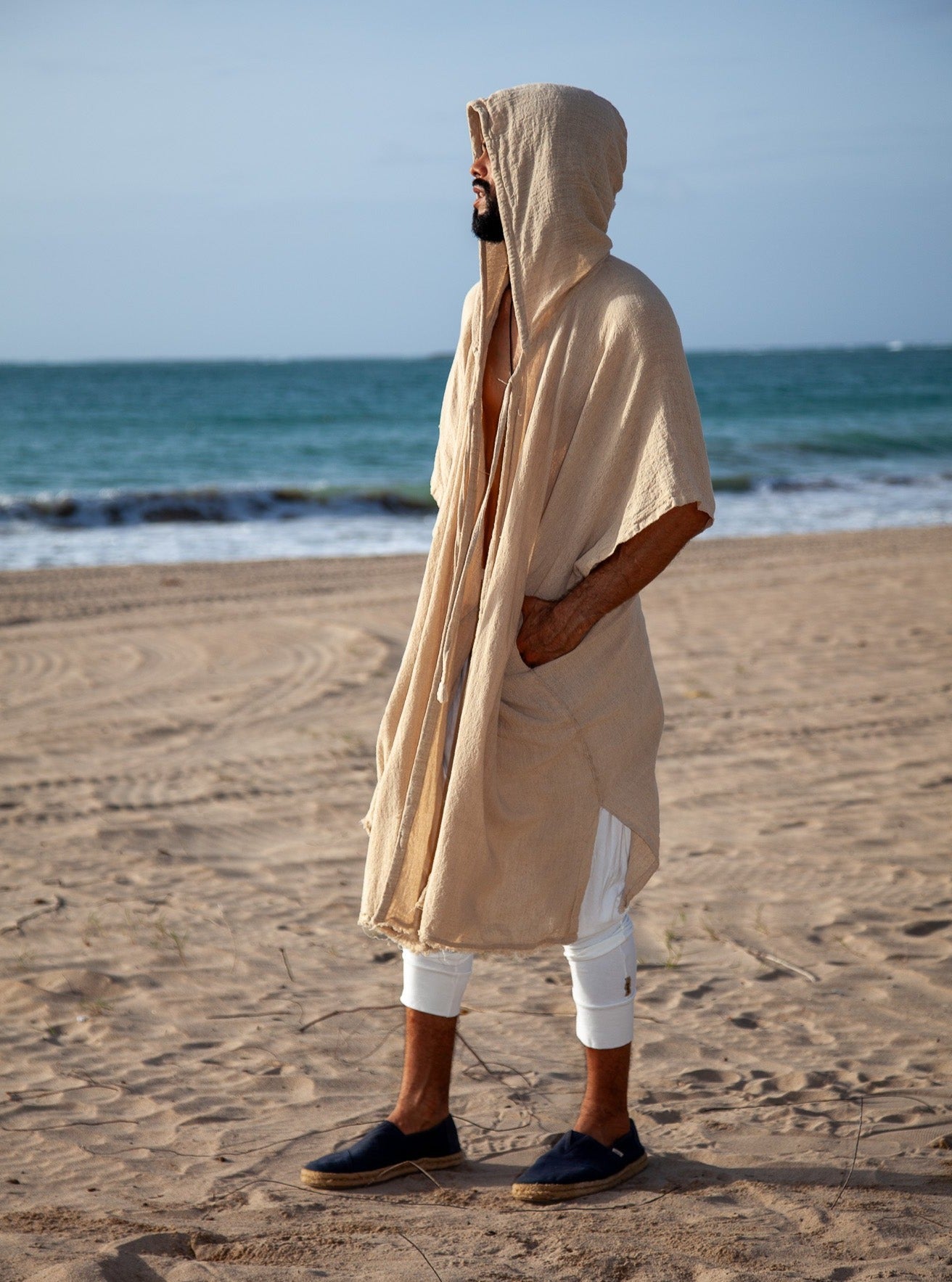 glorka hooded cape