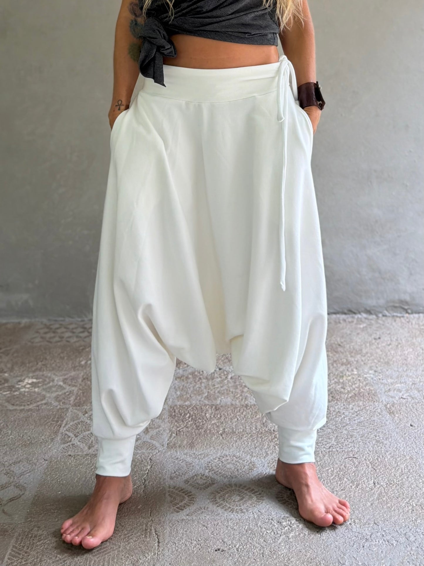 Deep Stretch White Pants | Her
