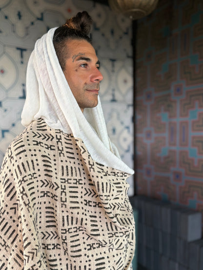 Viento | Nomad Cape | Him