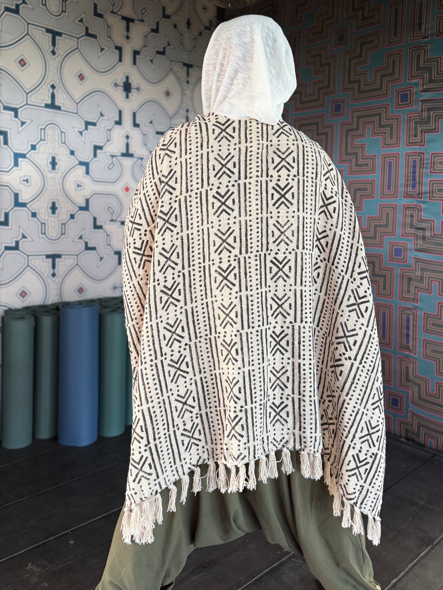 Enam Nomad Cape | White | Him