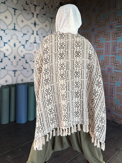 Enam Nomad Cape | White | Him