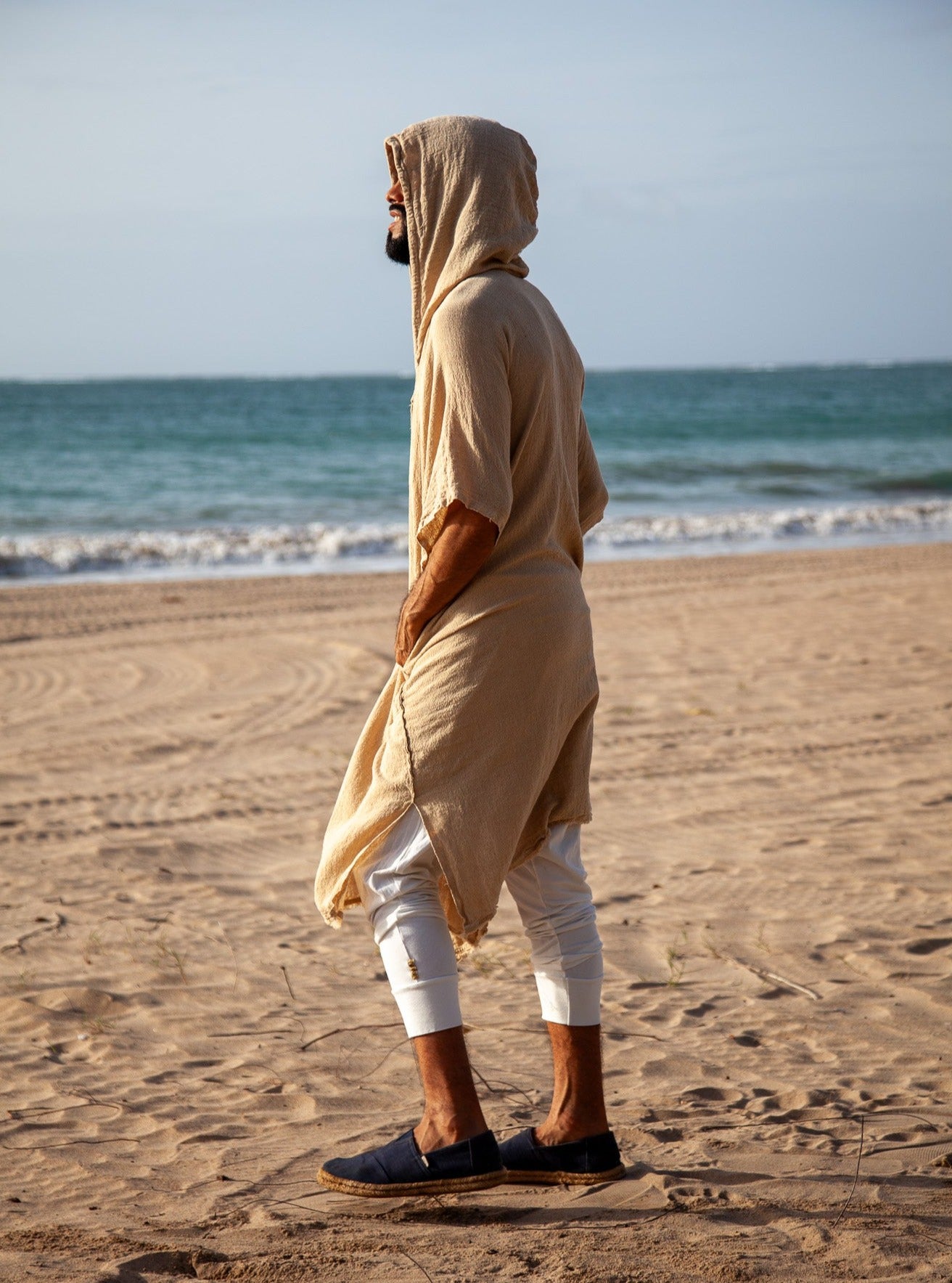 glorka hooded cape