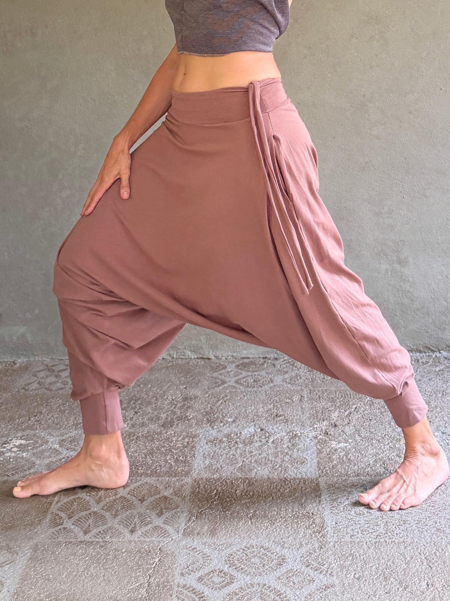 Deep Stretch Pants | Her