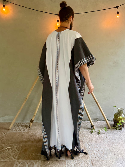 Etera | Handwoven Poncho | Him