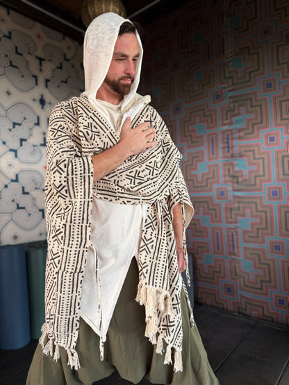 Enam Nomad Cape | White | Him