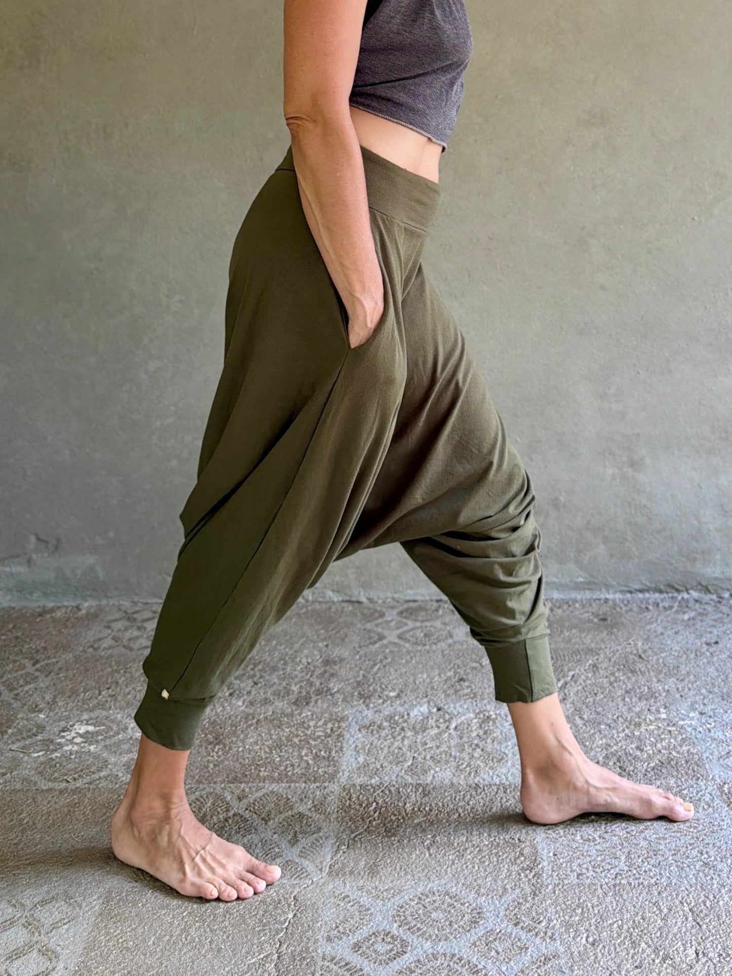 Deep Stretch Pants | Her