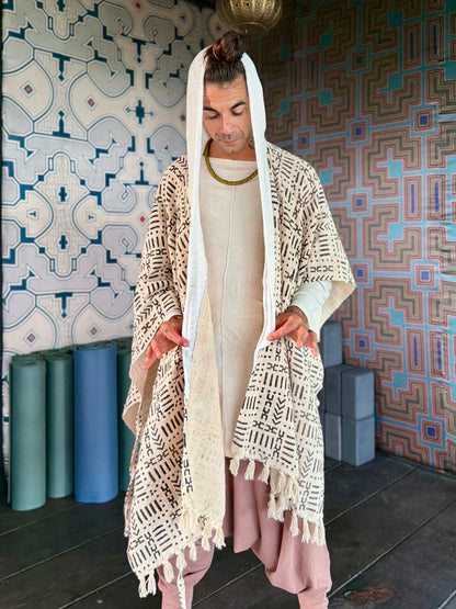 Viento | Nomad Cape | Him
