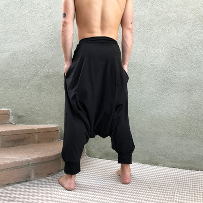 glorka drop pants in black