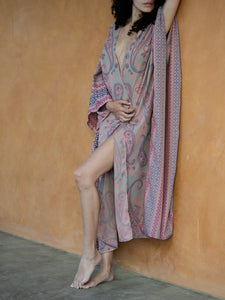 Rouge Paisley | Kimono Boheme