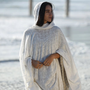 white shawl glorka 