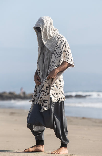 Viento | Nomad Cape | Him